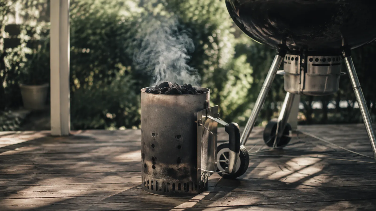 10 Reasons a Chimney Starter Beats Lighter Fluid